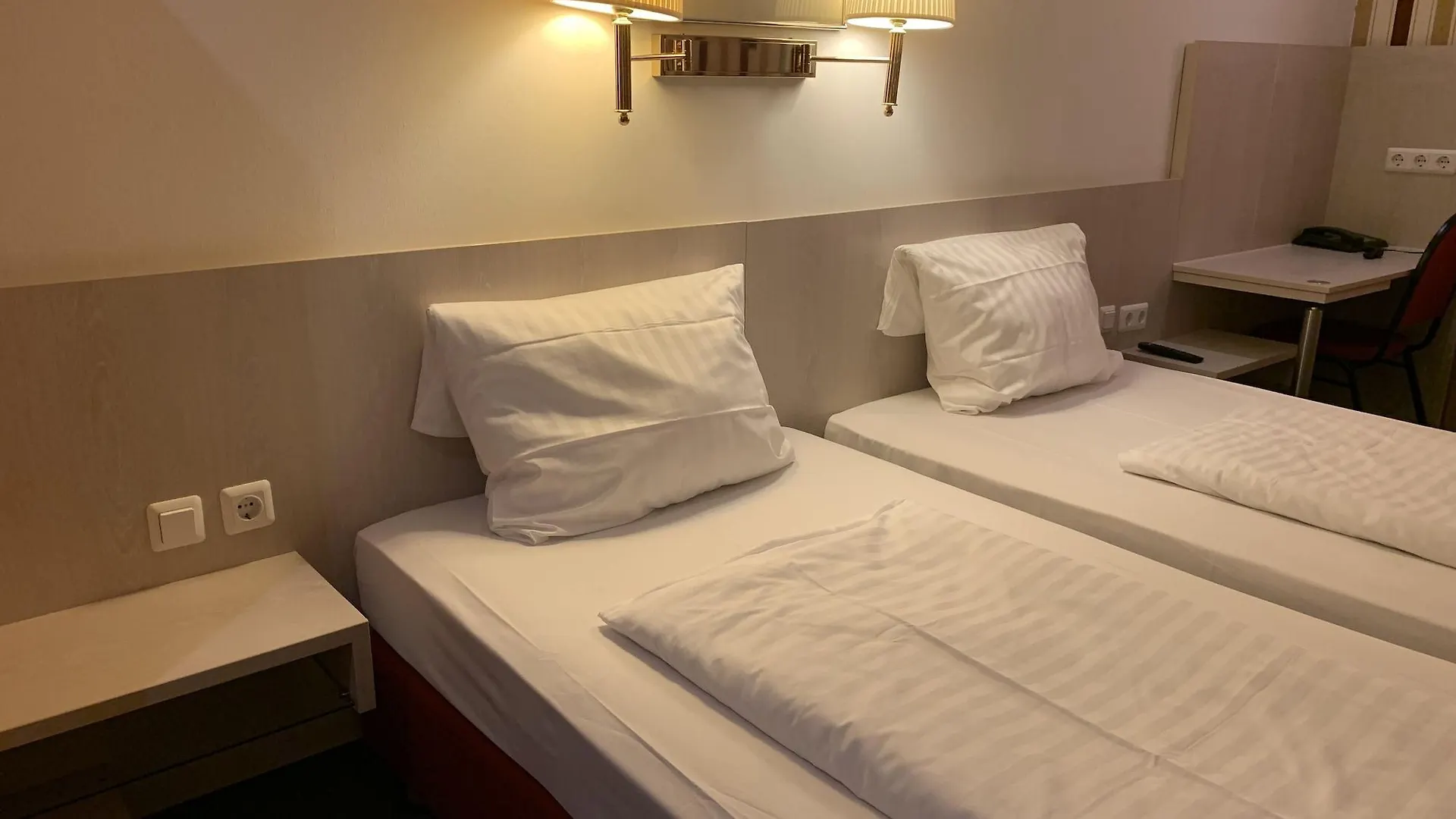 Hotel New Fair Munich Messe contacts